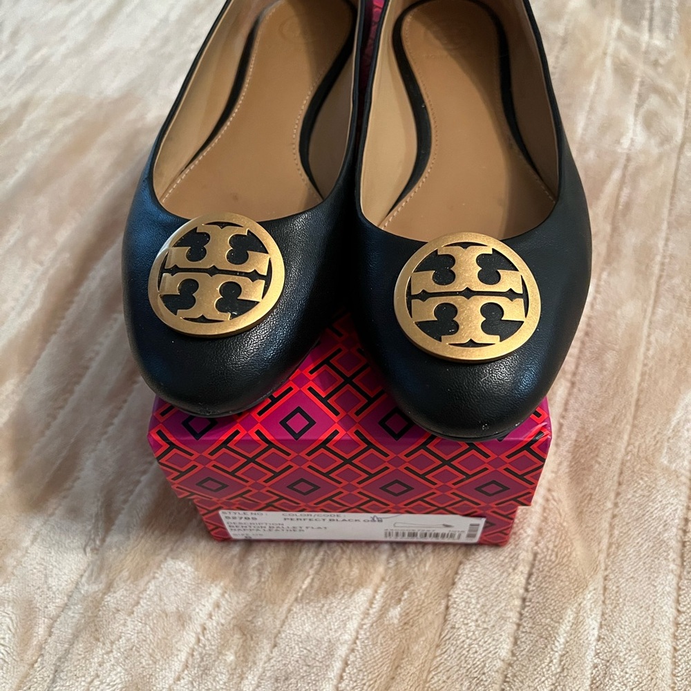 Tory Burch Black Loafers with Gold Emblem